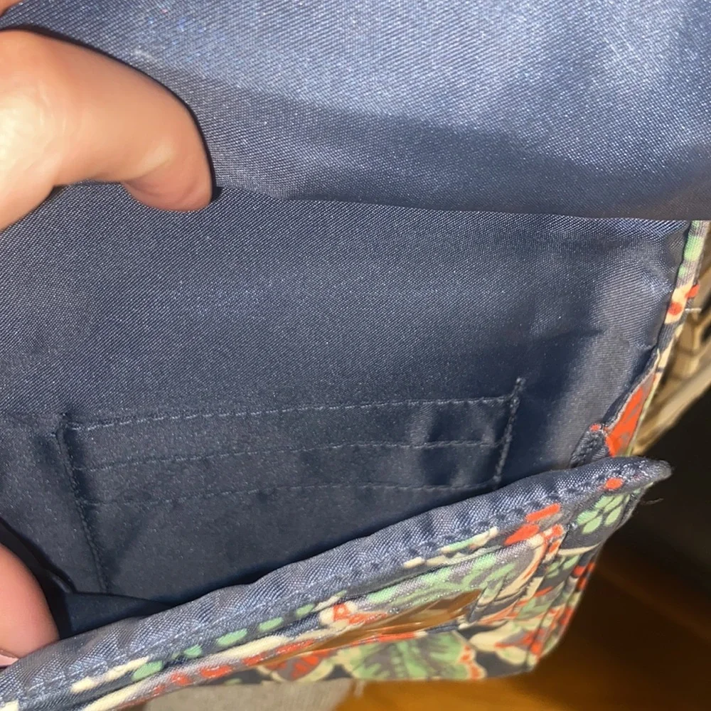 Vera Bradley quilted crossbody bag - Picture 7 of 10
